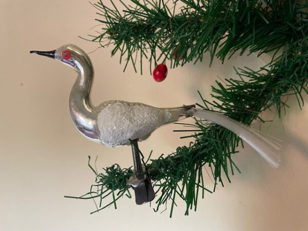 Antieke oude kerstbal een deftige vogel van dun geblazen glas op 2 poten met staart 1e kwart 1900 - Afbeelding 2
