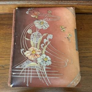 Antiek lederen art nouveau foto album met sluiting rond 1900