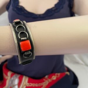 Oude retro armband met rood oranje stenen en draadwerk uit de jaren 1950-1960 - Afbeelding 2