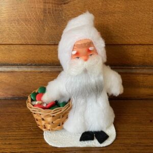 Oude witte Kerstman met candy mand laatste kwart 1900