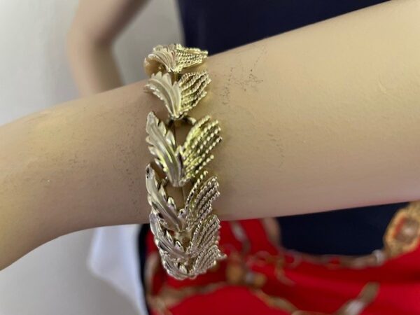 Cocktail armband van Judy Lee met blad en koordvormen 1960