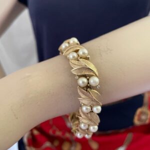 Trifari double armband met faux parels en mini rhinestones 1955 - Afbeelding 4