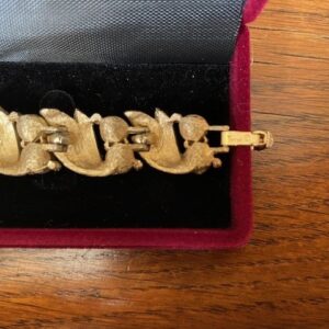 Trifari double armband met faux parels en mini rhinestones 1955 - Afbeelding 9
