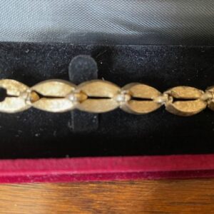Elegante goud kleurige Trifari schakel armband van bladeren 1950-1960 - Afbeelding 7