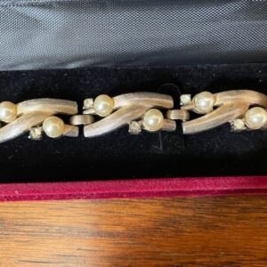 Armband van Trifari met faux parels en rhinestones 1950-1960 - Afbeelding 5