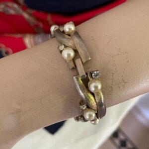 Armband van Trifari met faux parels en rhinestones 1950-1960 - Afbeelding 6