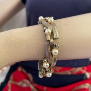 Armband van Trifari met faux parels en rhinestones 1950-1960