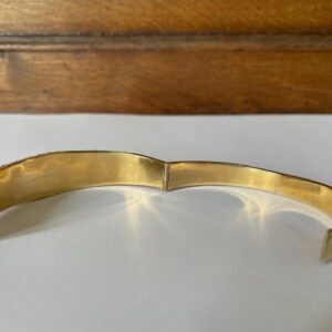 14kt. geelgouden stijve armband met emerald geslepen granaten - Afbeelding 6