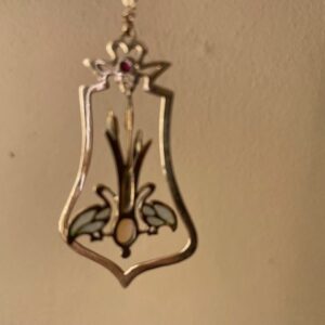 18 kt. geelgouden collier met hanger in art-nouveau stijl met robijn, opaal en venster emaille - Afbeelding 9
