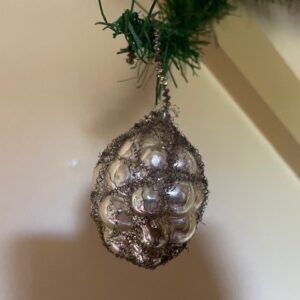 Antieke kerstbal een braam van vliesdun geblazen glas omwonden met leonisch draad 1900 - Afbeelding 6