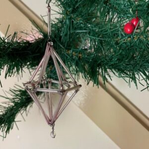 Antieke oude Gablonzer lantaarn met kaarsje van geblazen glas in roze 1e kwart 1900