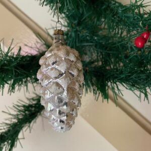 Oude antieke kerstbal een dennenappel van dungeblazen glas in zilver 1e helft 1900 - Afbeelding 3