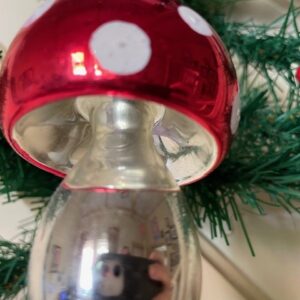 Oude antieke giga grote paddenstoel van dun geblazen glas in rood en wit 1e helft 1900 - Afbeelding 2