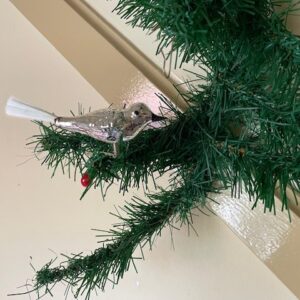 Oude antieke kerstbal een vogel van dun geblazen glas in zilver op klem - Afbeelding 2