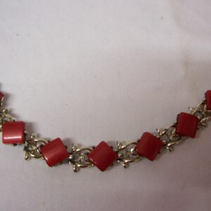 Vintage cocktail armband met rode vierkante lucite stenen van Coro 1960 - Afbeelding 5