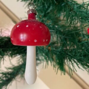 Oude antieke kerstbal een paddenstoel van dun geblazen glas 1e kwart 1900