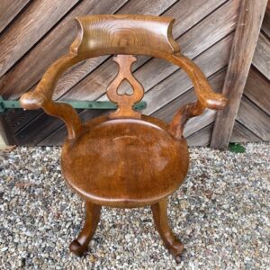 Antieke Engelse massief eiken bureaustoel rond 1900